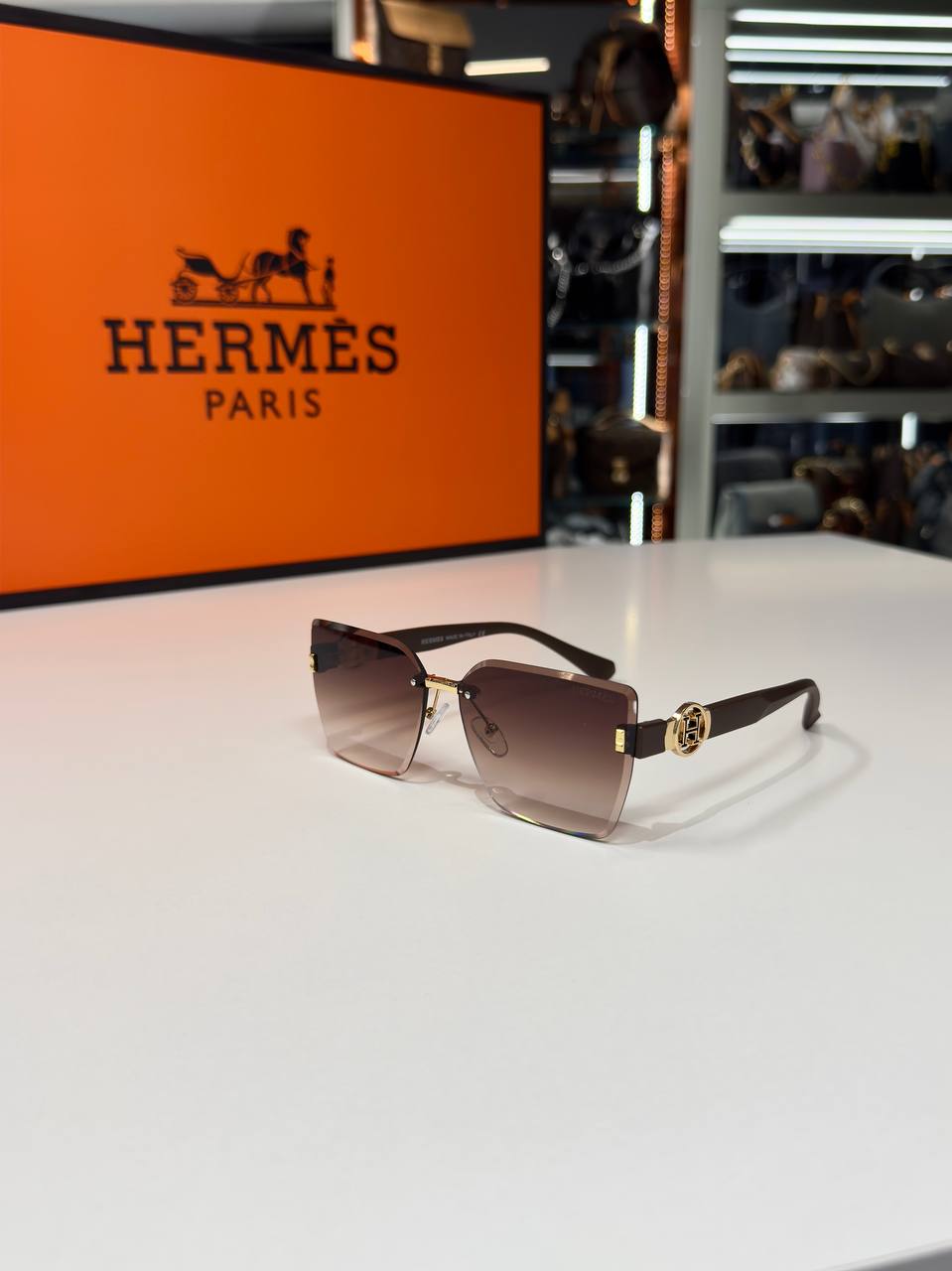 Hermes - H17